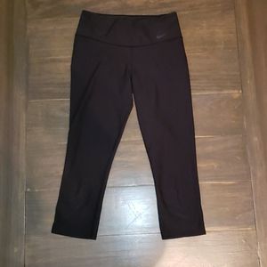 Nike Cropped Leggings